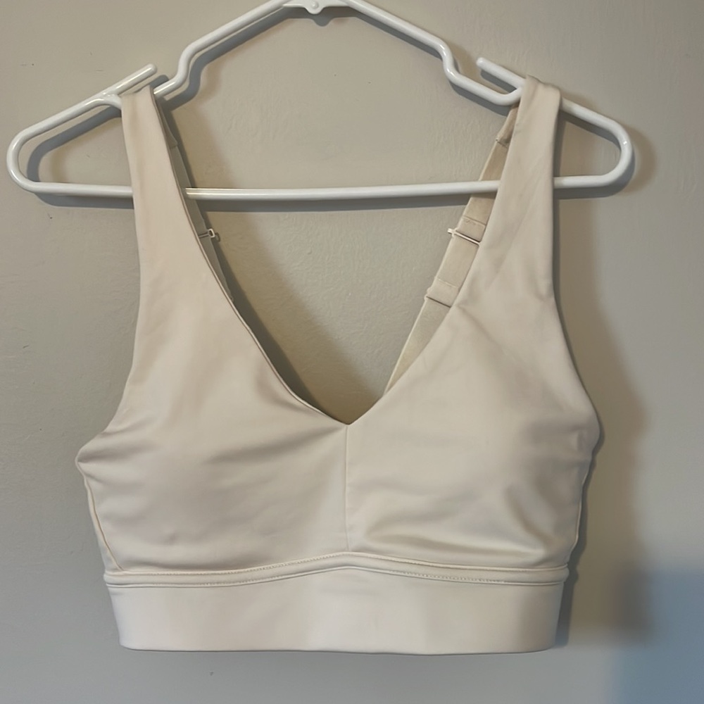 Fabletics All Day Every Day Bra M Linen - image 3